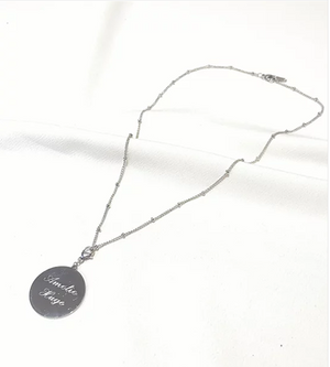 Collier AUDE - 1 médaillon gravé